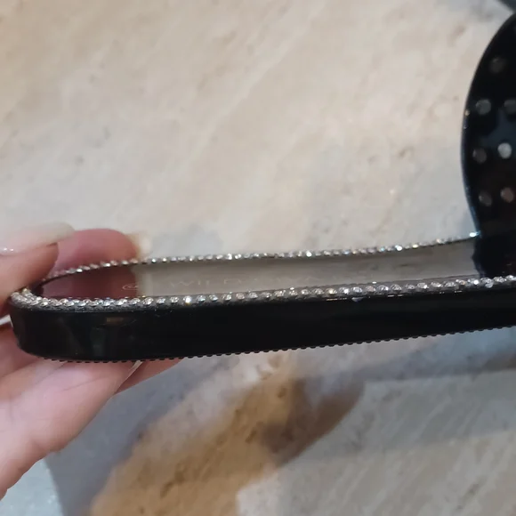 Stunning Wild Diva Lounge Studded Rhinestone Slides - Picture 5 of 10